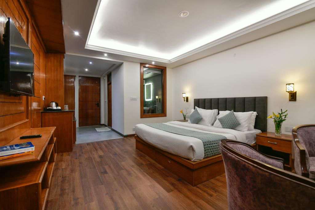 deluxe hotel rooms in leh